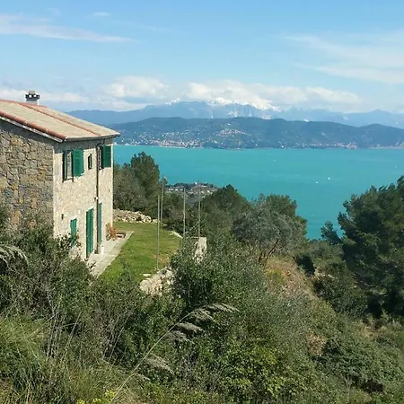 La Martina Portovenere Trekking Pensión